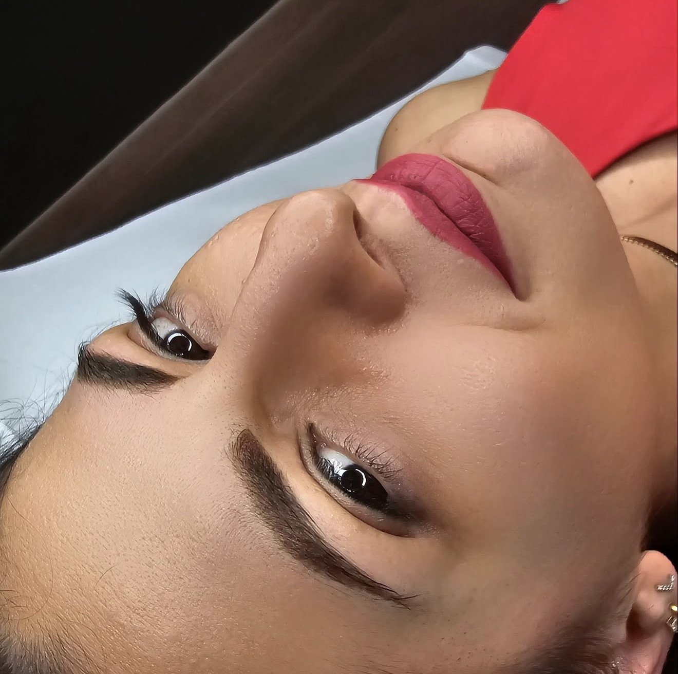Sopracciglia e labbra trucco permanente